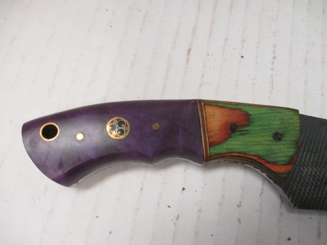 Textured Fixed Blade with Gut Hook & Resin/Wood Handle - 3