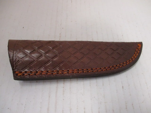 Damascus Steel Skinning Knife with Shark Cut-Out Blade & Resin/Wood Handle - 7