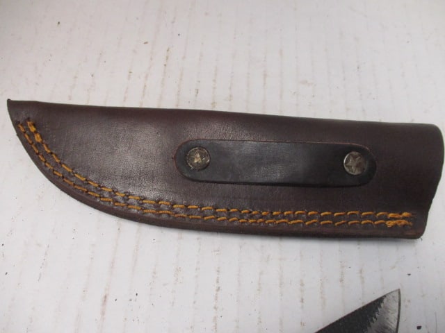 Textured Skinning Knife with Two-Tone Wood Handle - 7