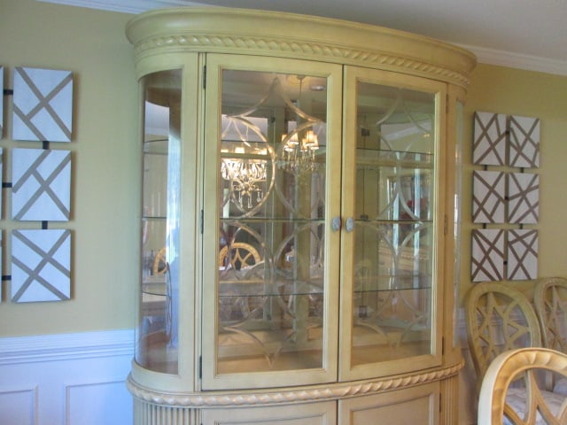 Hollywood Regency Neoclassical Style 2 Piece Curved Illuminated China Hutch - 2