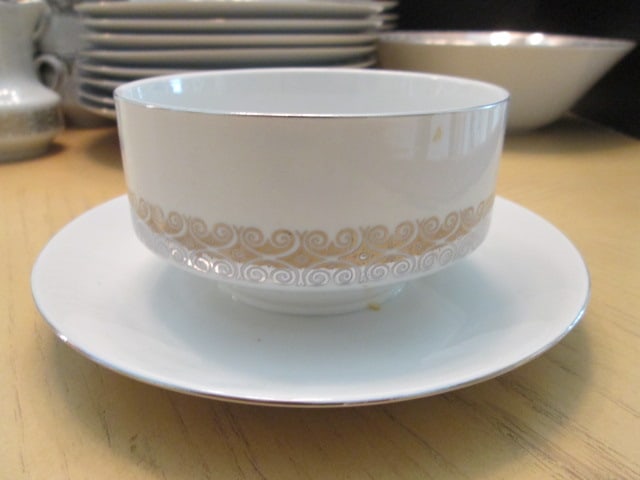 50 Pieces of Winterling Schwarzenbach Bavaria Germany Platinum Scroll Band China - 2