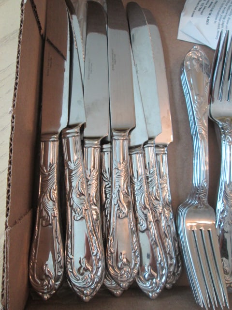 74 Pieces of Reed & Barton "Monique" Stainless Flatware - 2