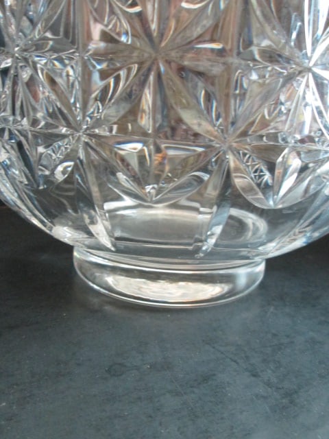 Large Crystal Hand Cut Biscuit/Cookie Jar with Faceted Globe Finial - 2