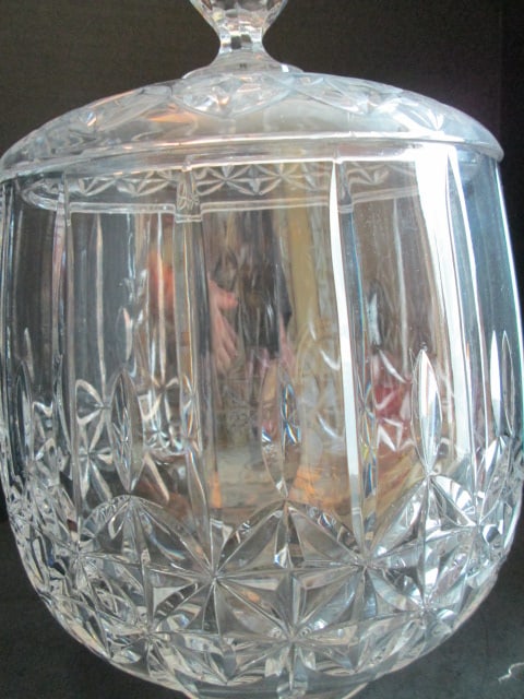 Large Crystal Hand Cut Biscuit/Cookie Jar with Faceted Globe Finial - 3