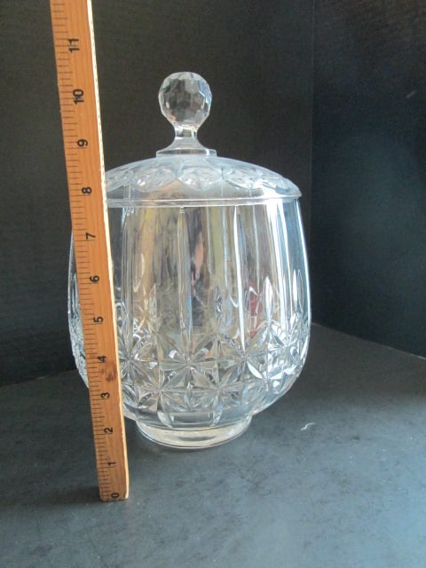 Large Crystal Hand Cut Biscuit/Cookie Jar with Faceted Globe Finial - 6