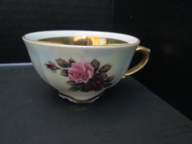 Vintage P.T. Tirschenreuth Bavaria German Porcelain Tea Set with Pearlescent Luster Finish - 2