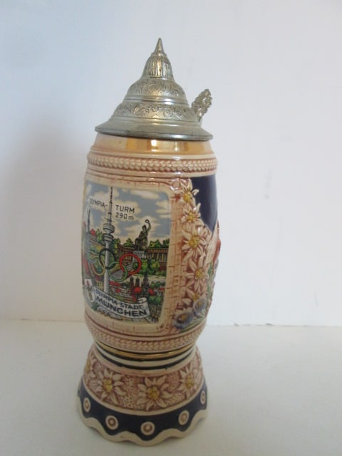 Two Vintage German Handpainted Stoneware Steins with Hinged Pewter Lids - 7