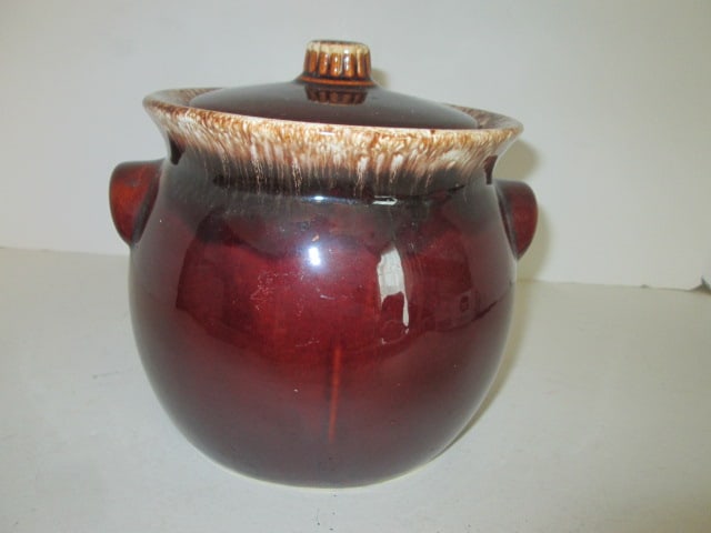 Vintage Hull Ovenware Brown Drip Bean Pot: 7"h, made in USA