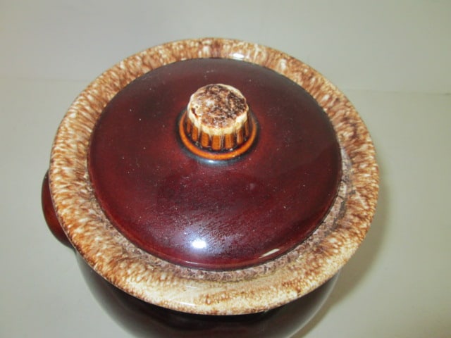 Vintage Hull Ovenware Brown Drip Bean Pot - 2