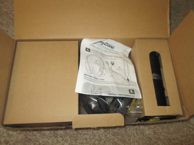 New Old Stock myZone Wireless TV Headphones: .