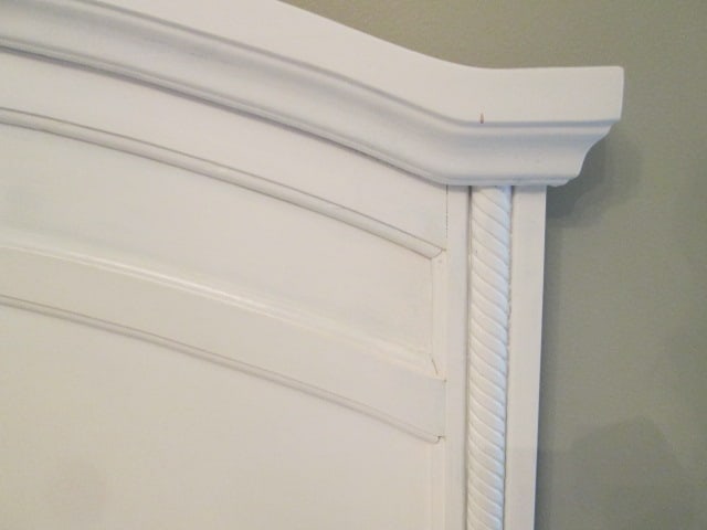 Dover Manor Painted Cream Queen Size Bed with Wood Rails - 5