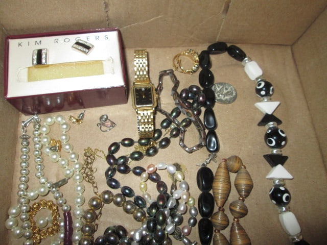 Fashion Jewelry Necklaces, Earrings, 3.00 Bifocal Sunglasses, etc. - 4