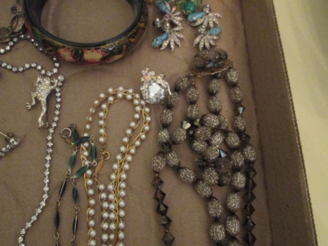 Vintage Style Faux Pearl and Rhinestone Jewelry - 3