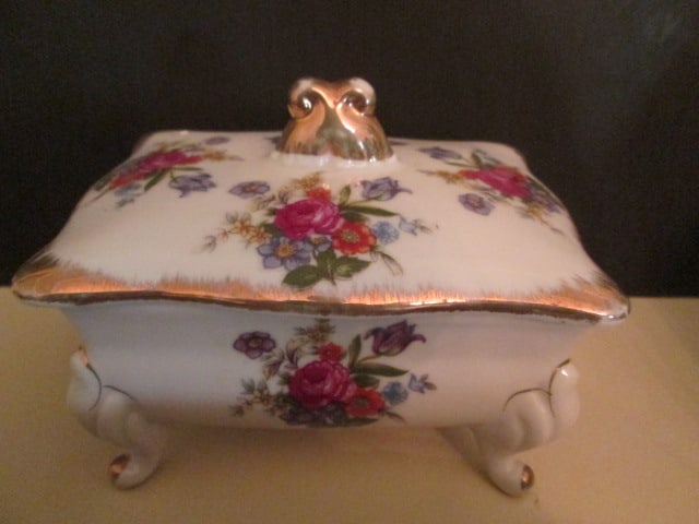 Two Porcelain Trinket Boxes with Floral Motifs, Two Bon China Flower Bouquets and - 2