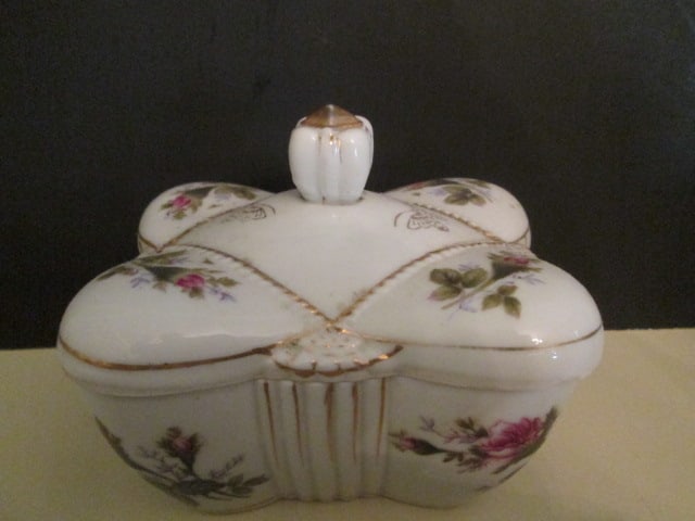 Two Porcelain Trinket Boxes with Floral Motifs, Two Bon China Flower Bouquets and - 3