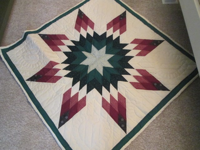 Hand Made Amish "Star of Bethlehem" Quilt Wall Hanging: 42" square, Amish per consigner note