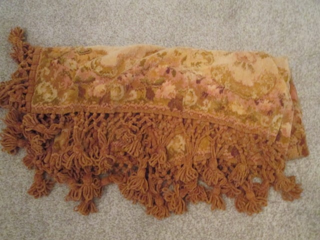 New Old Stock Berkshire Full/Queen Blanket, Wool Blend and Chenille Throws - 3