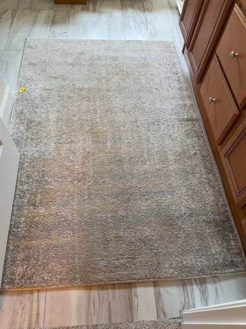 Safavieh "Adirondack" Cream/Gold Area Rug: 4' x 6', Local Pickup Only