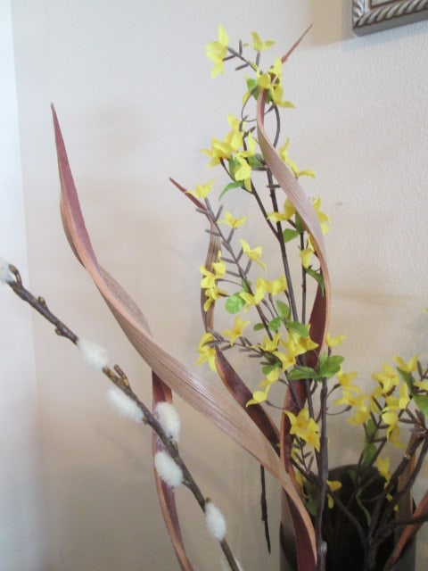 3 Piece Tiered Bronzed Finish Brass Vase Set with Artificial Twig and Florals - 4