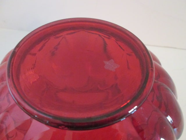 Fenton Cranberry Crested Ruffle Bowl Optic Petal Design - 4