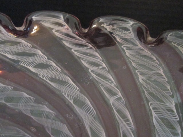 Cranberry and White Swirl Art Glass Bowl - 3