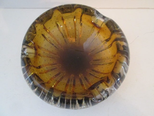 Midcentury Brown Art Glass Optic Ashtray with Controlled Bubbles - 2