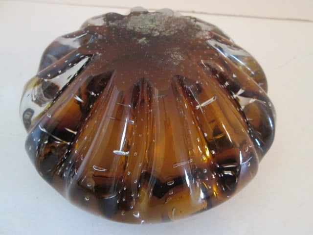 Midcentury Brown Art Glass Optic Ashtray with Controlled Bubbles - 3