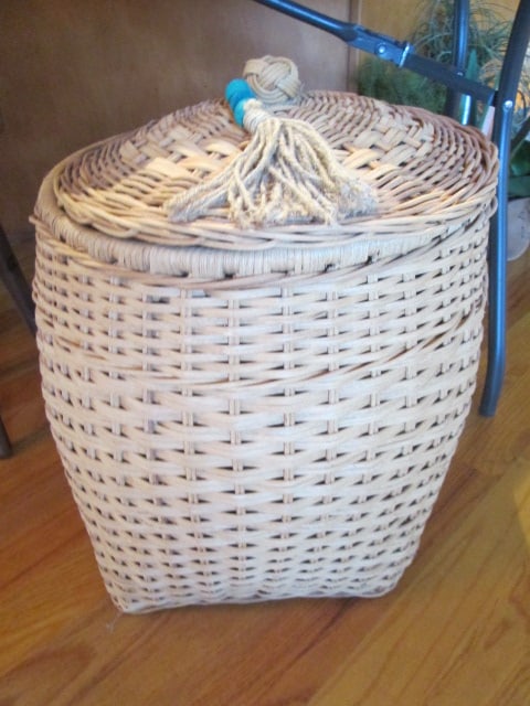 Lidded Woven Hamper/Blanket Basket with Beaded Tassel Woven Lover's Knot Finial: 16"dia x 22"h, Local Pickup Only