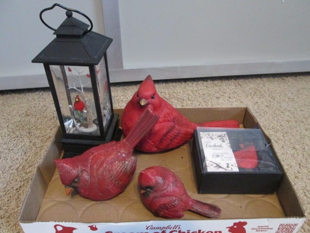 Cardinal Song Bird Figures and LED Lantern: .