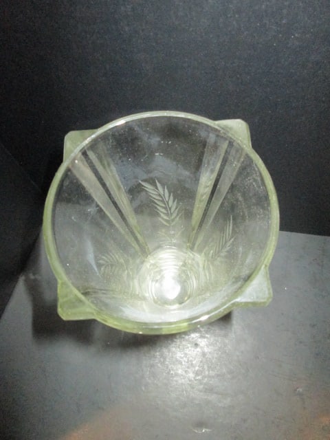 Five Porcelain and Glass Vases - 10