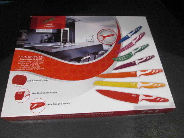 New in Box S&D Leopard 7 Pcs Knife Set with Bonus Peeler: .