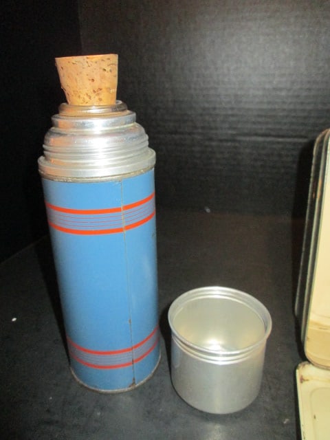 Vintage The American Thermos Bottle Co. "Keapsit" Metal Lunch Box Kit with Insulated Bottle - 4