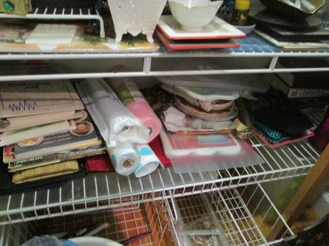 Pantry Contents-Plastic Ware, Mugs, Cabinet Organizers, Waste Baskets, Glass Ware, etc. - 6