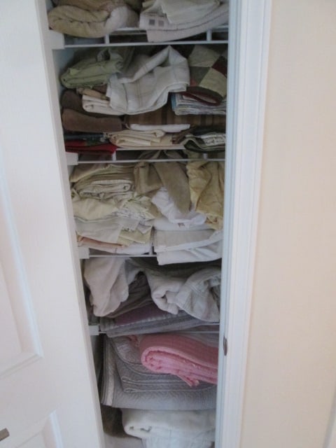 Linen Closet Contents-Sheets, Bedspreads, Towels, Mattress Pad, etc.: See all pictures and preview, Bring Bags/Boxes, Local Pickup Only