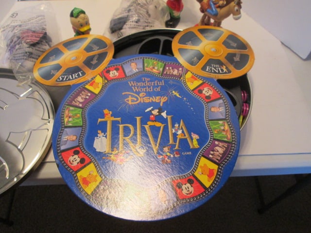 The Wonderful World of Disney Trivia Game, 1976 Pull String Talking Mickey Mouse, - 4
