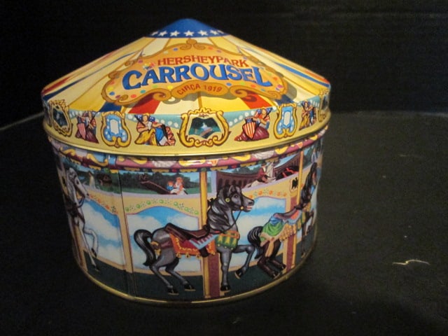 1996 Hersheypark Carrousel Series Collector Tin Filled with Old Marbles: .