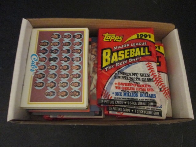 Four Packs of 1991 topps Major League Baseball Trading Cards, Loose 1978 topps (1 of 4)