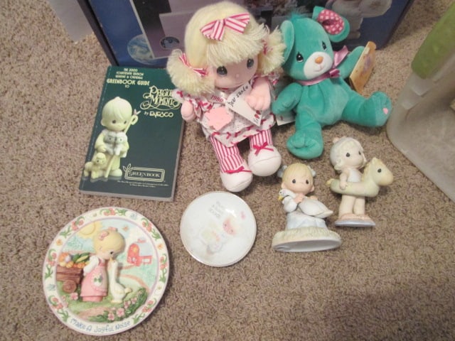 Collection of "Precious Moments" Porcelain Figurines in Original Boxes, 1992 Precious Moments - 2