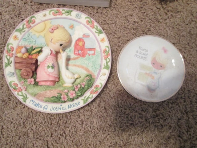 Collection of "Precious Moments" Porcelain Figurines in Original Boxes, 1992 Precious Moments - 6