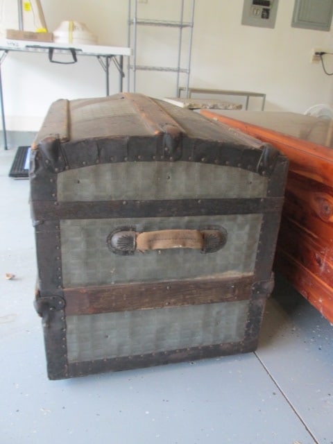 Antique Dome Top Steamer Trunk - 4