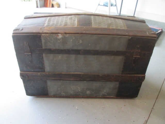 Antique Dome Top Steamer Trunk - 5