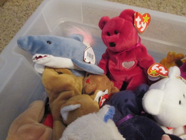 Collection of Ty Beanie Babies in Tote-Several Bears - 9