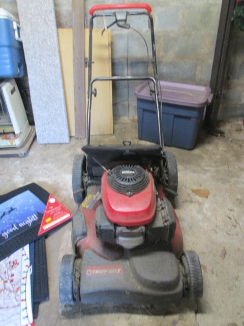 Troy Bilt Side Discharge Self Propelled Mower with Bagger (1 of 7)