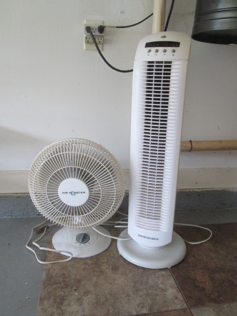 Air Monster Oscillating 3 Speed Fan and enviracaire Oscillating Tower Fan (1 of 7)