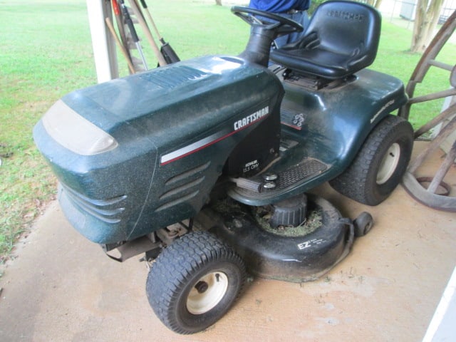 Craftsman 42" Cutting Deck Yard Tractor: Kohler motor, Model 917.271061, Serial #052200B009953, cranks and runs good, Local Pickup Only