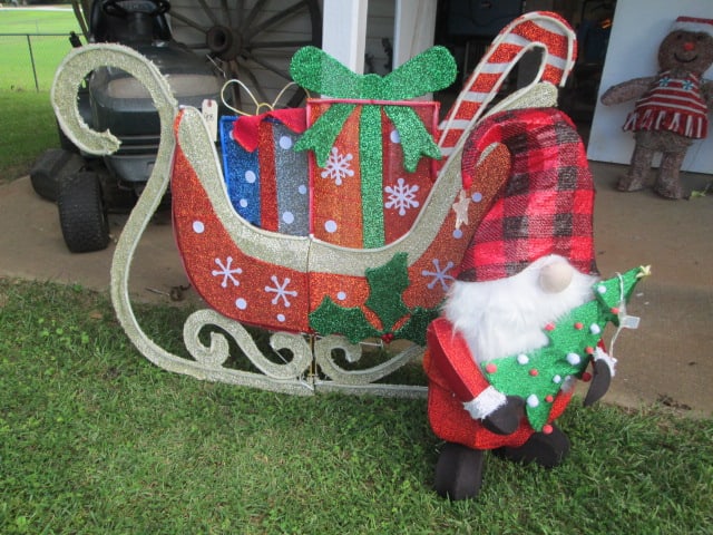 Gnome and Santa's Sleigh with Presents Pre-Lit Holiday Tinsel Figures: works, may need a few bulbs replaced, see pictures and preview, Local Pickup Only