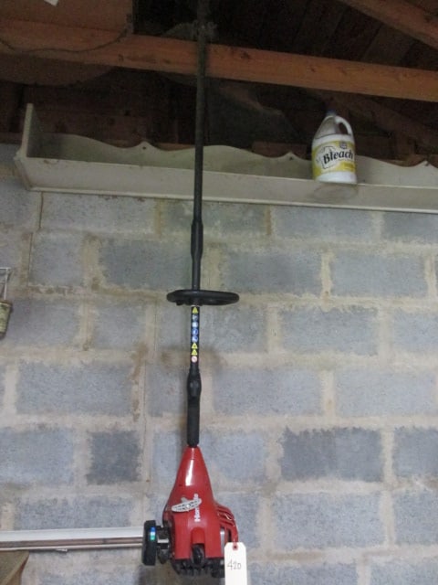 Homelite Gas String Trimmer (1 of 5)