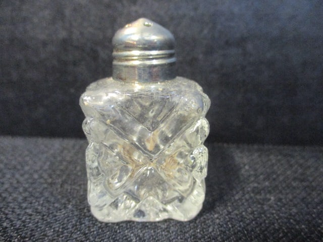 Set of 8 Glass Individual Salt & Pepper Shakers and 1 Art Deco Shaker - 3