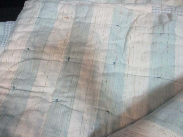 Vintage Handmade Blue and White Baby Blanket - 3