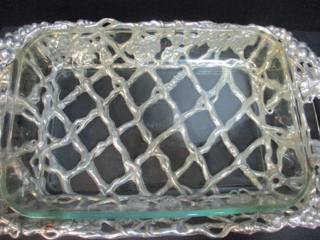 Arthur Court Silvertone Lattice Casserole Holder and Pyrex Clear Glass - 3